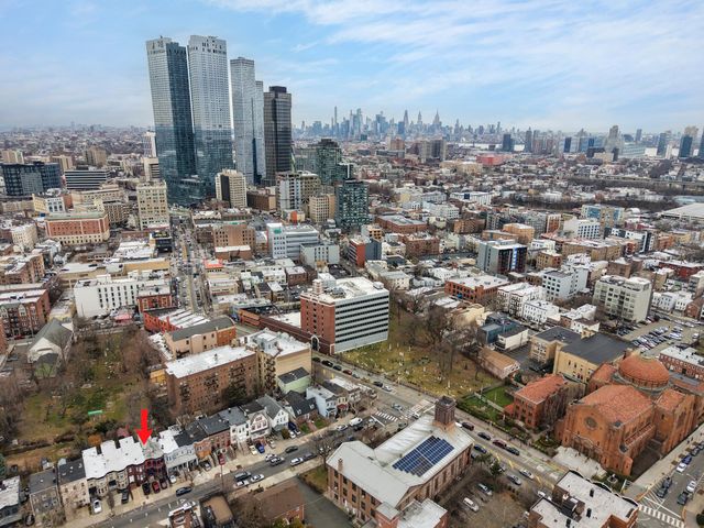 18.5 HIGHLAND AVE, Jc, Journal Square, NJ 07306