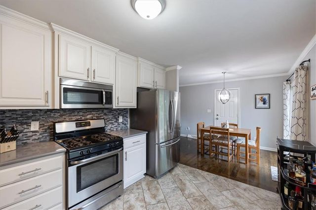 9219 W 100th Street, Overland Park, KS 66212