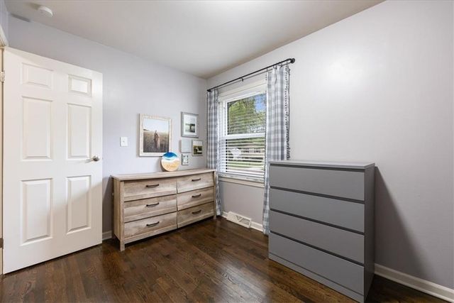 9219 W 100th Street, Overland Park, KS 66212