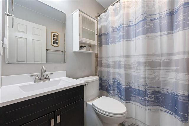 9219 W 100th Street, Overland Park, KS 66212