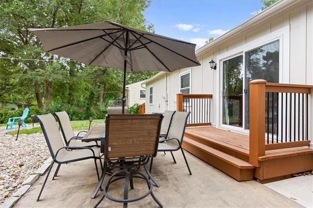 9219 W 100th Street, Overland Park, KS 66212