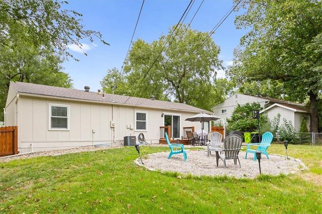 9219 W 100th Street, Overland Park, KS 66212