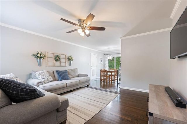 9219 W 100th Street, Overland Park, KS 66212