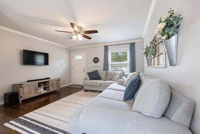 9219 W 100th Street, Overland Park, KS 66212