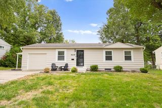 9219 W 100th Street, Overland Park, KS 66212