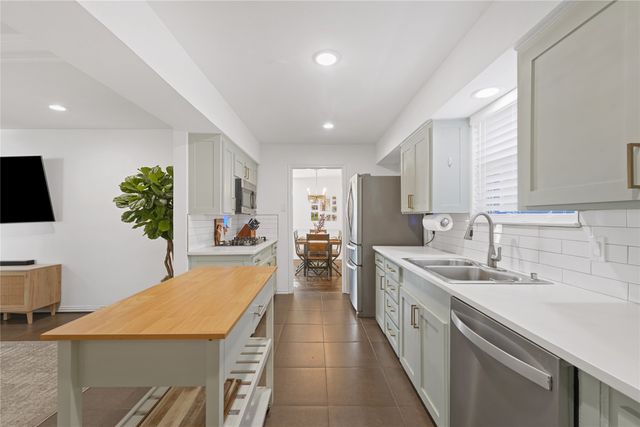 2551 El Cerrito Drive, Dallas, TX 75228