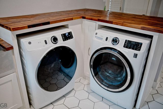 3010 Broadmoor Drive, Sugar Land, TX 77478