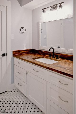 3010 Broadmoor Drive, Sugar Land, TX 77478