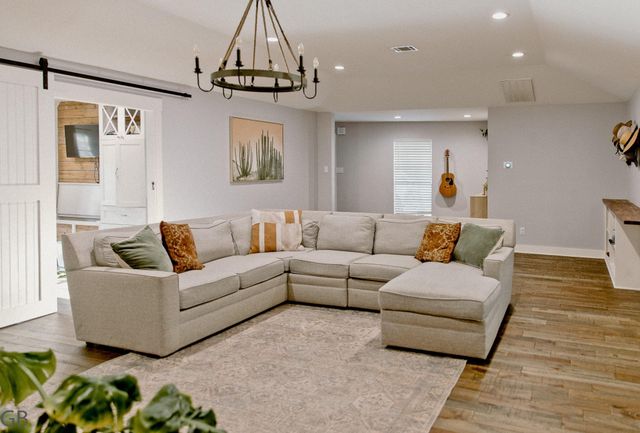 3010 Broadmoor Drive, Sugar Land, TX 77478