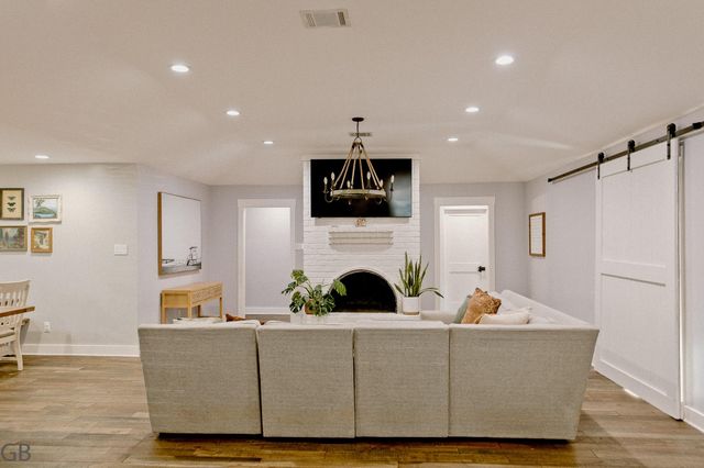 3010 Broadmoor Drive, Sugar Land, TX 77478