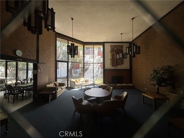 20234 Cantara Street 136, Winnetka (los Angeles), CA 91306