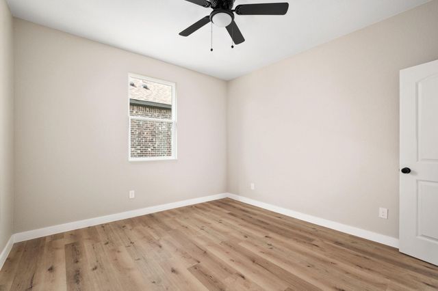 110 Brooks Drive, Terrell, TX 75160