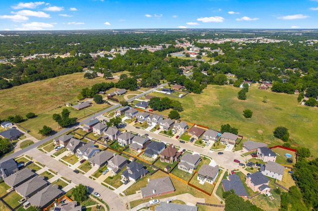 110 Brooks Drive, Terrell, TX 75160