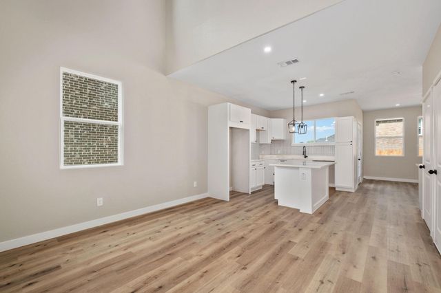 110 Brooks Drive, Terrell, TX 75160
