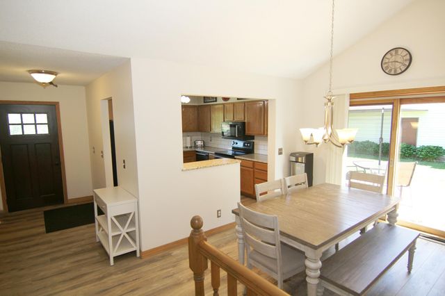 1545 Waterloo Avenue, West Saint Paul, MN 55118