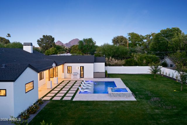 2901 E PIERSON Street, Phoenix, AZ 85016