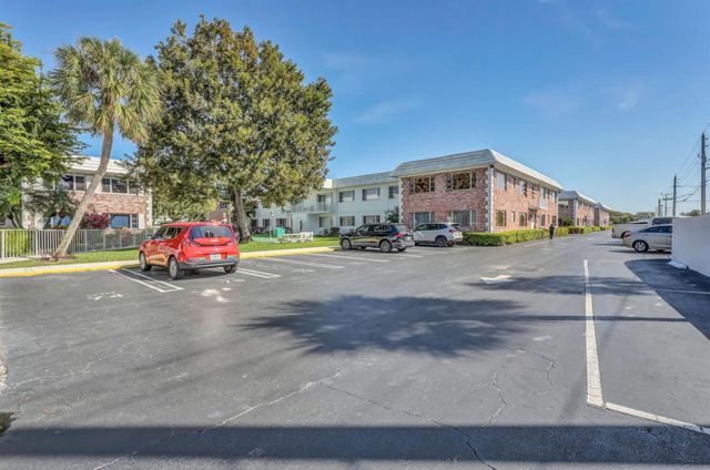 406 S Cypress Road 330, Pompano Beach, FL 33060