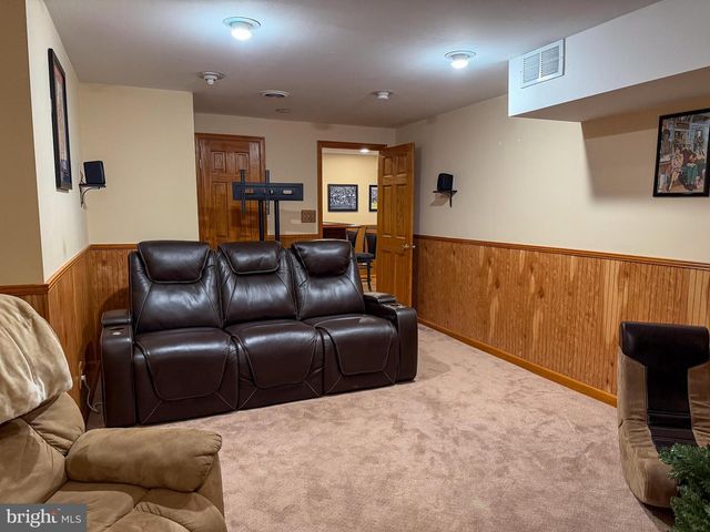 13 WHIRLAWAY DR, Bear, DE 19701