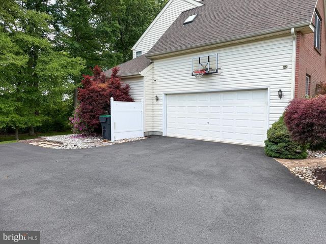 13 WHIRLAWAY DR, Bear, DE 19701
