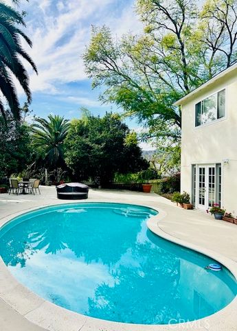 8721 Farralone, West Hills (los Angeles), CA 91304