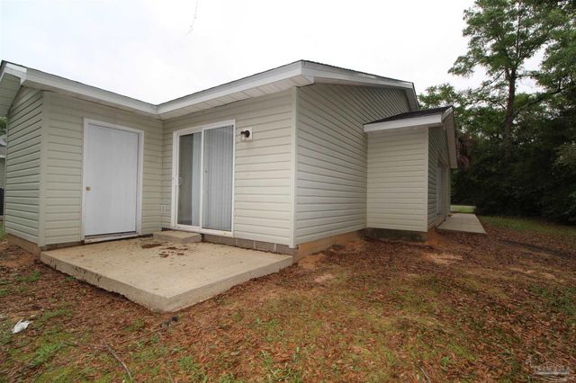 601 N 61st Ave D, Pensacola, FL 32506