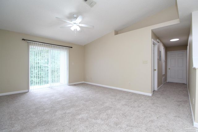 601 N 61st Ave D, Pensacola, FL 32506