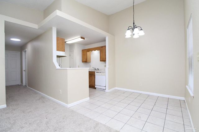 601 N 61st Ave D, Pensacola, FL 32506