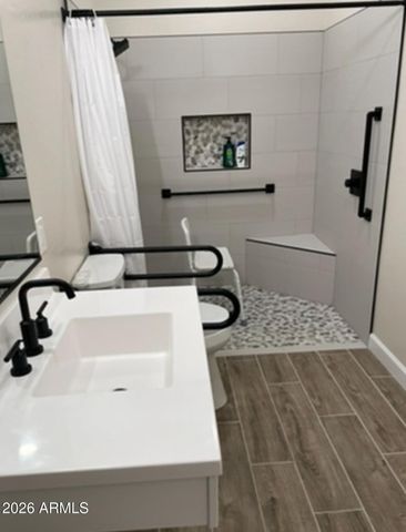 6035 S ADELLE Avenue, Mesa, AZ 85212