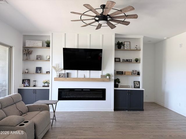 6035 S ADELLE Avenue, Mesa, AZ 85212