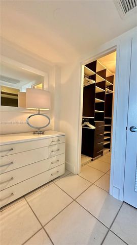 5161 Collins Ave 1017, Miami Beach, FL 33140