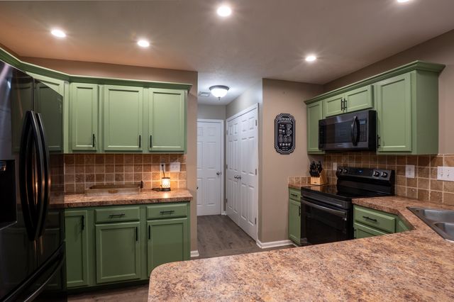 228 Falmouth Drive, Georgetown, KY 40324