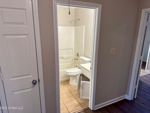 2928 Churchwell Drive, Horn Lake, MS 38637