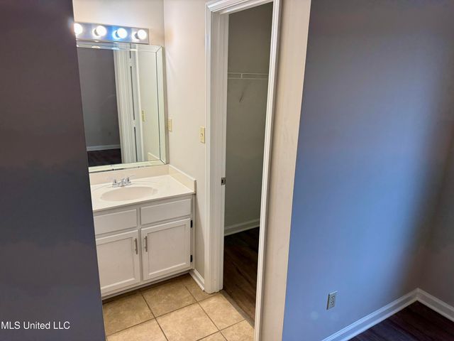 2928 Churchwell Drive, Horn Lake, MS 38637