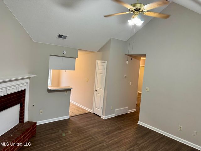 2928 Churchwell Drive, Horn Lake, MS 38637