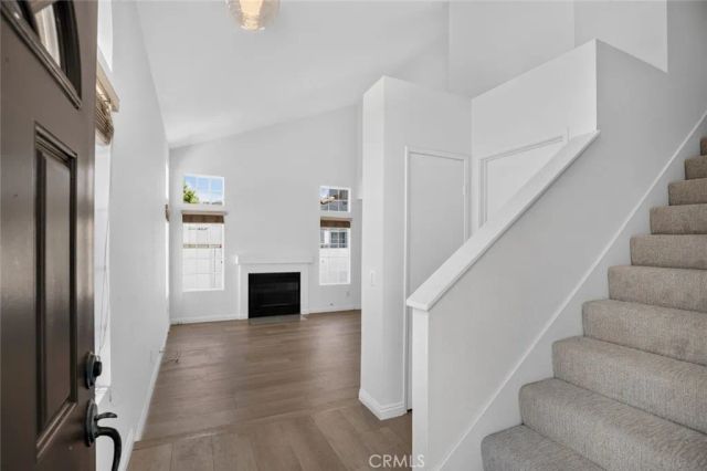 122 Almador, Irvine, CA 92614
