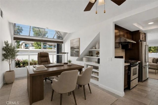 122 Almador, Irvine, CA 92614