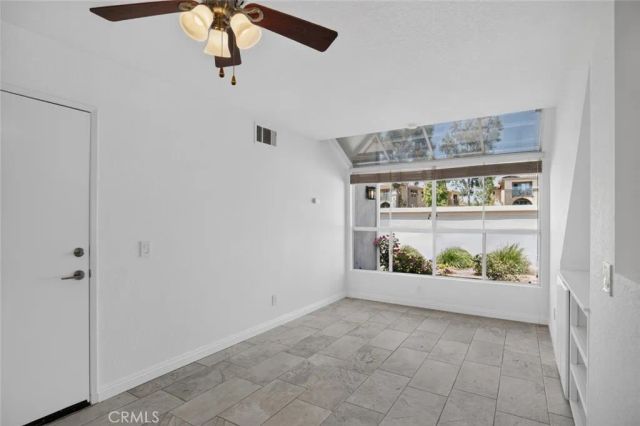 122 Almador, Irvine, CA 92614