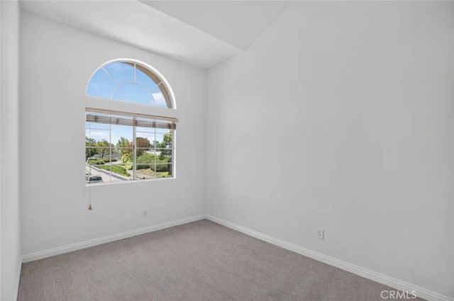 122 Almador, Irvine, CA 92614