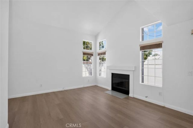 122 Almador, Irvine, CA 92614