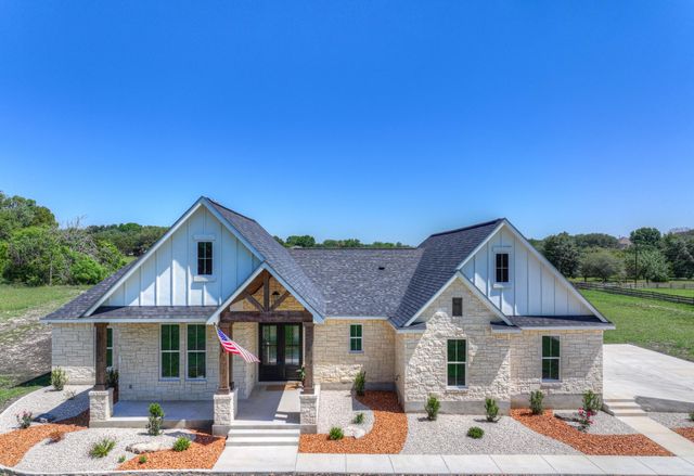 110 Lake Village RD, Seguin, TX 78155