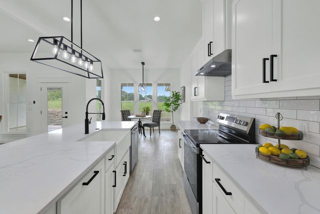 110 Lake Village RD, Seguin, TX 78155