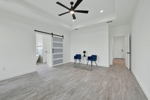 110 Lake Village RD, Seguin, TX 78155