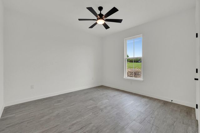 110 Lake Village RD, Seguin, TX 78155