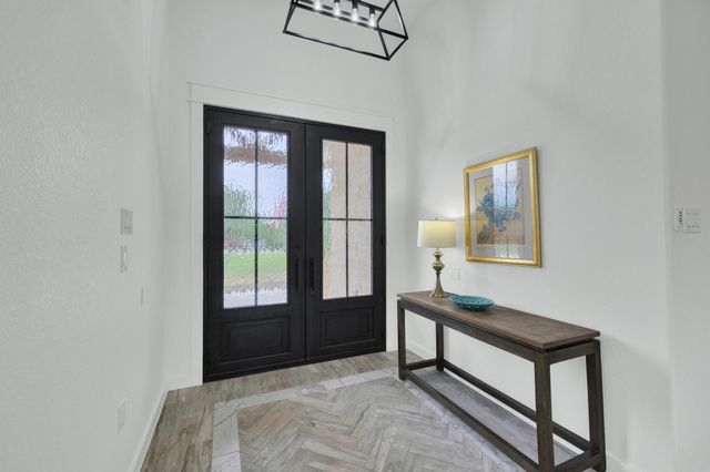 110 Lake Village RD, Seguin, TX 78155