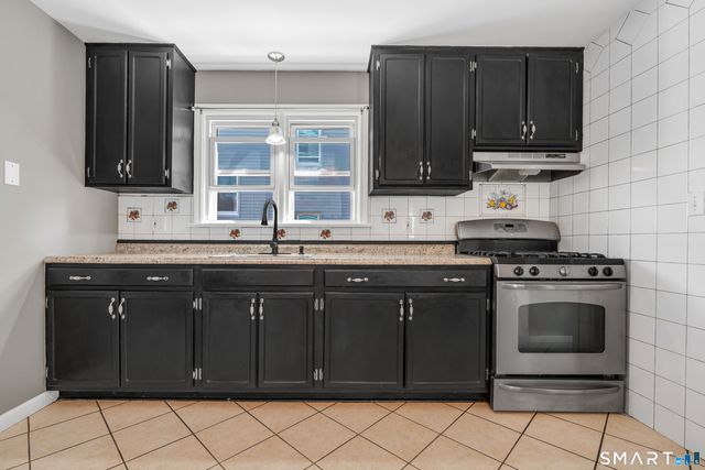 75 Ocean Avenue, Bridgeport, CT 06605