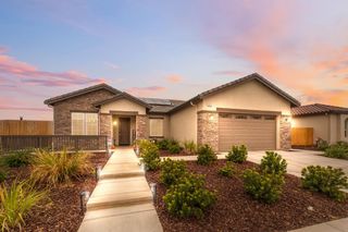 3072 19th Avenue, Kingsburg, CA 93631