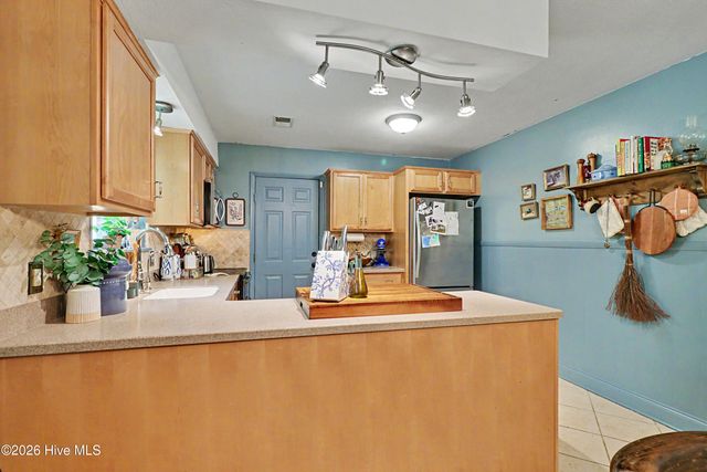 5850 Michelle Drive, Wilmington, NC 28403