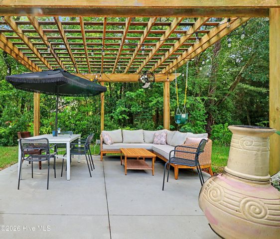 5850 Michelle Drive, Wilmington, NC 28403