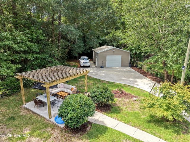 5850 Michelle Drive, Wilmington, NC 28403
