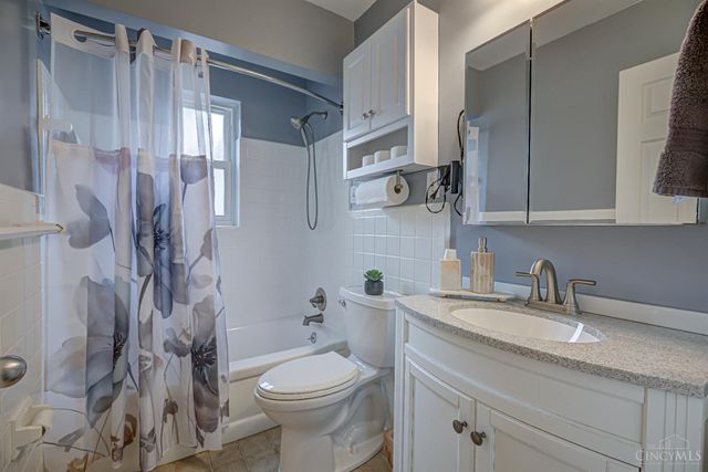 5271 Highview Drive, Cincinnati, OH 45238